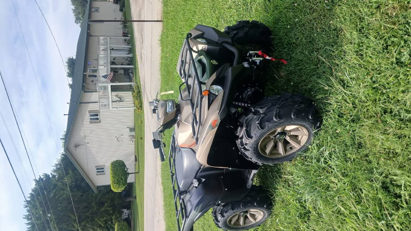 A photo of this 2027 Yamaha GRIZZLY EPS XT-R