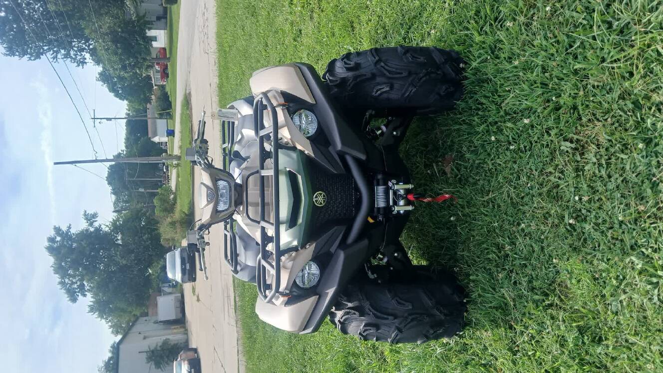 A photo of this 2027 Yamaha GRIZZLY EPS XT-R