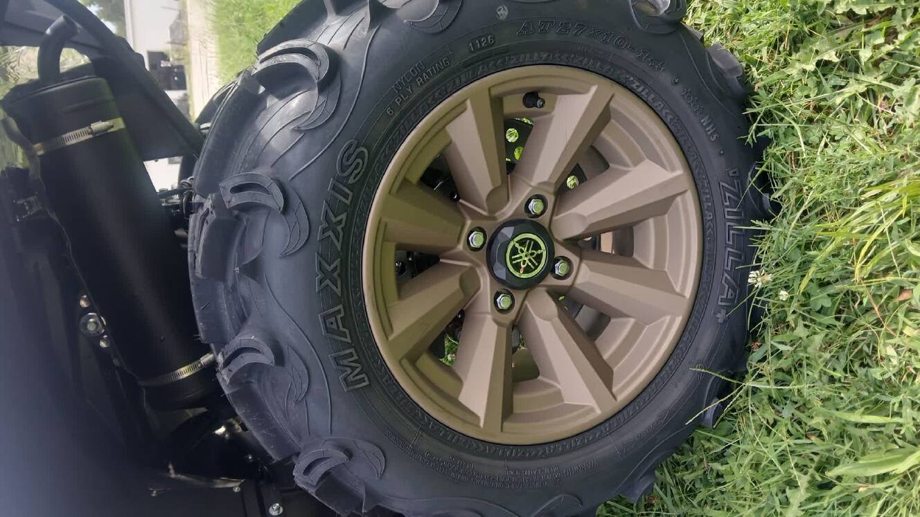 A photo of this 2027 Yamaha GRIZZLY EPS XT-R