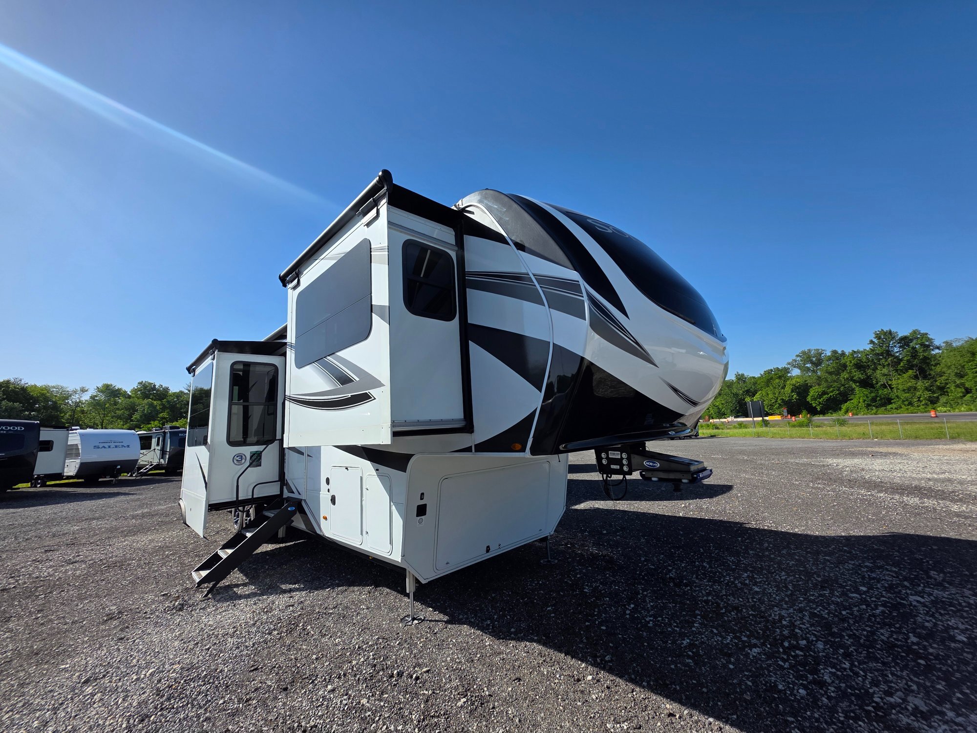 2024 Grand Design Solitude 380FL in ina IL