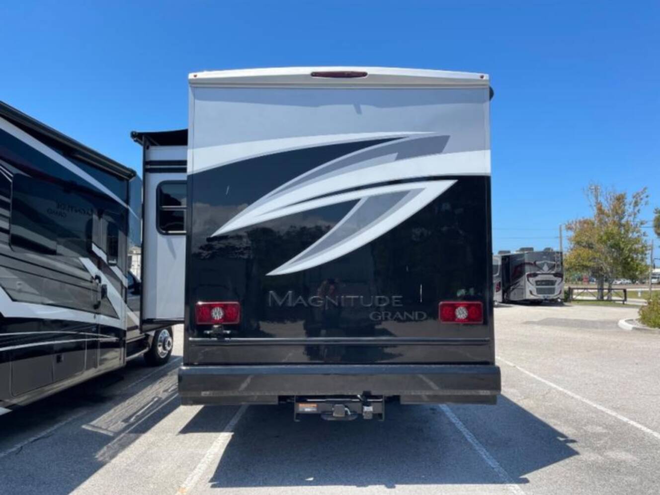 A photo of this 2025 Thor Motor Coach Magnitude S29