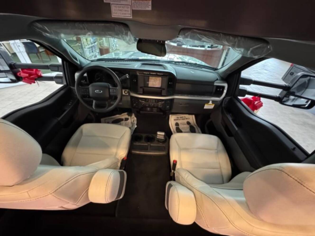 A photo of this 2025 Thor Motor Coach Magnitude S29