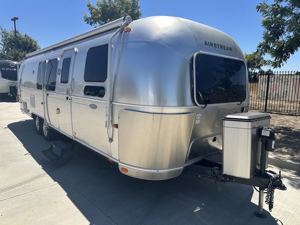 2014 Airstream Flying Cloud 30FB RV