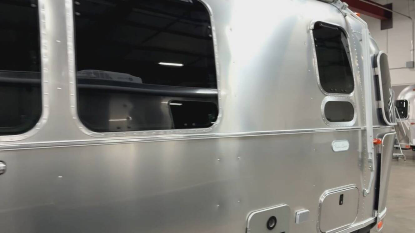 A photo of this 2025 Airstream Flying Cloud 23FB