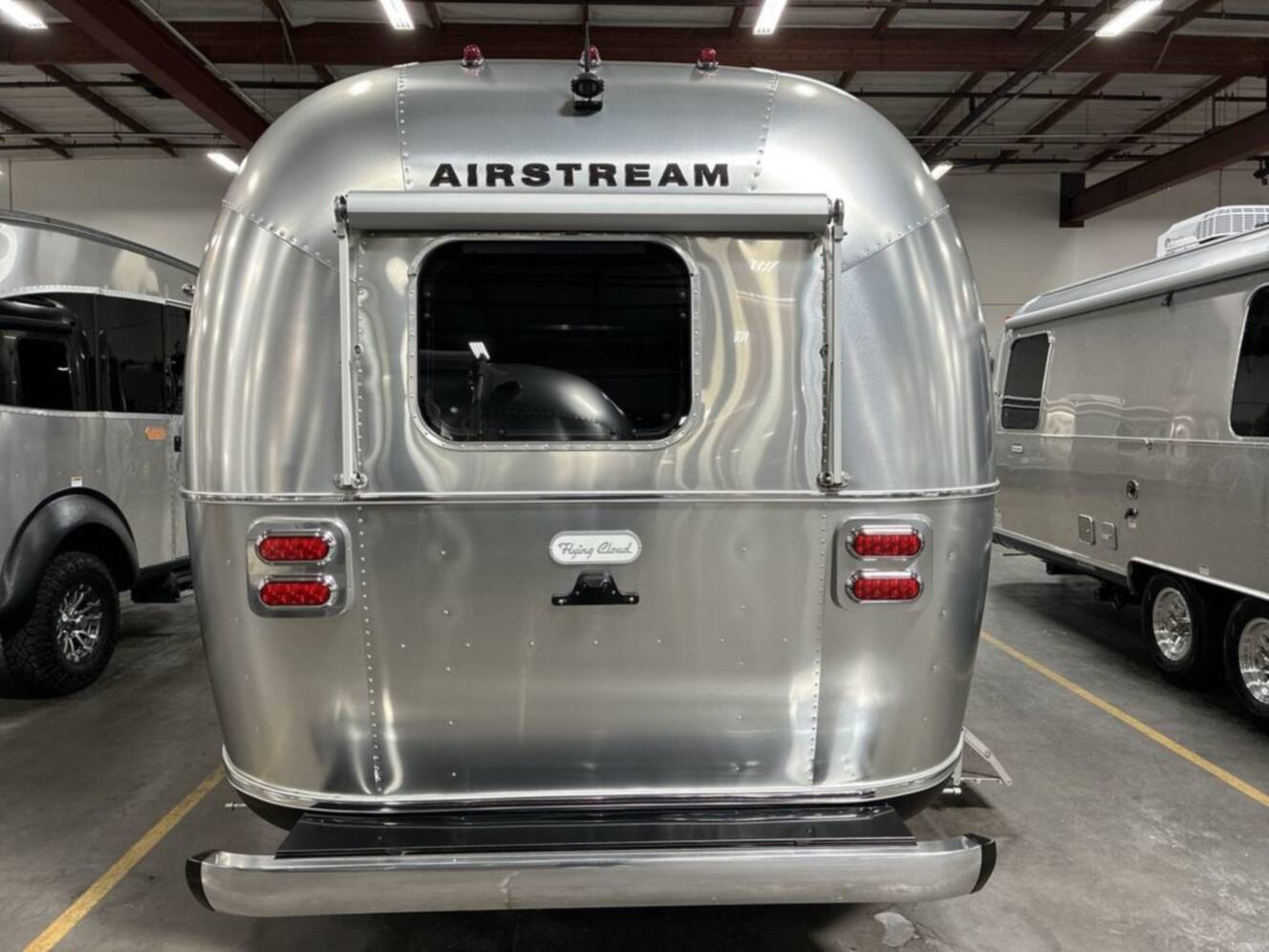 A photo of this 2025 Airstream Flying Cloud 23FB