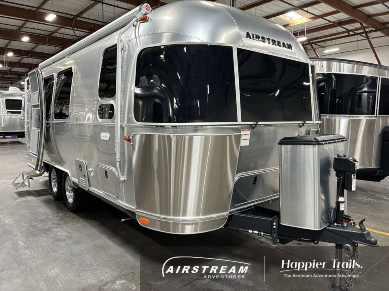 A photo of this 2025 Airstream Flying Cloud 23FB