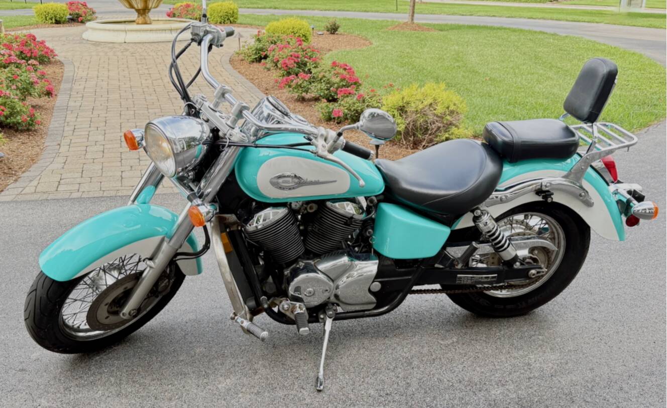 A photo of this 2003 Honda SHADOW