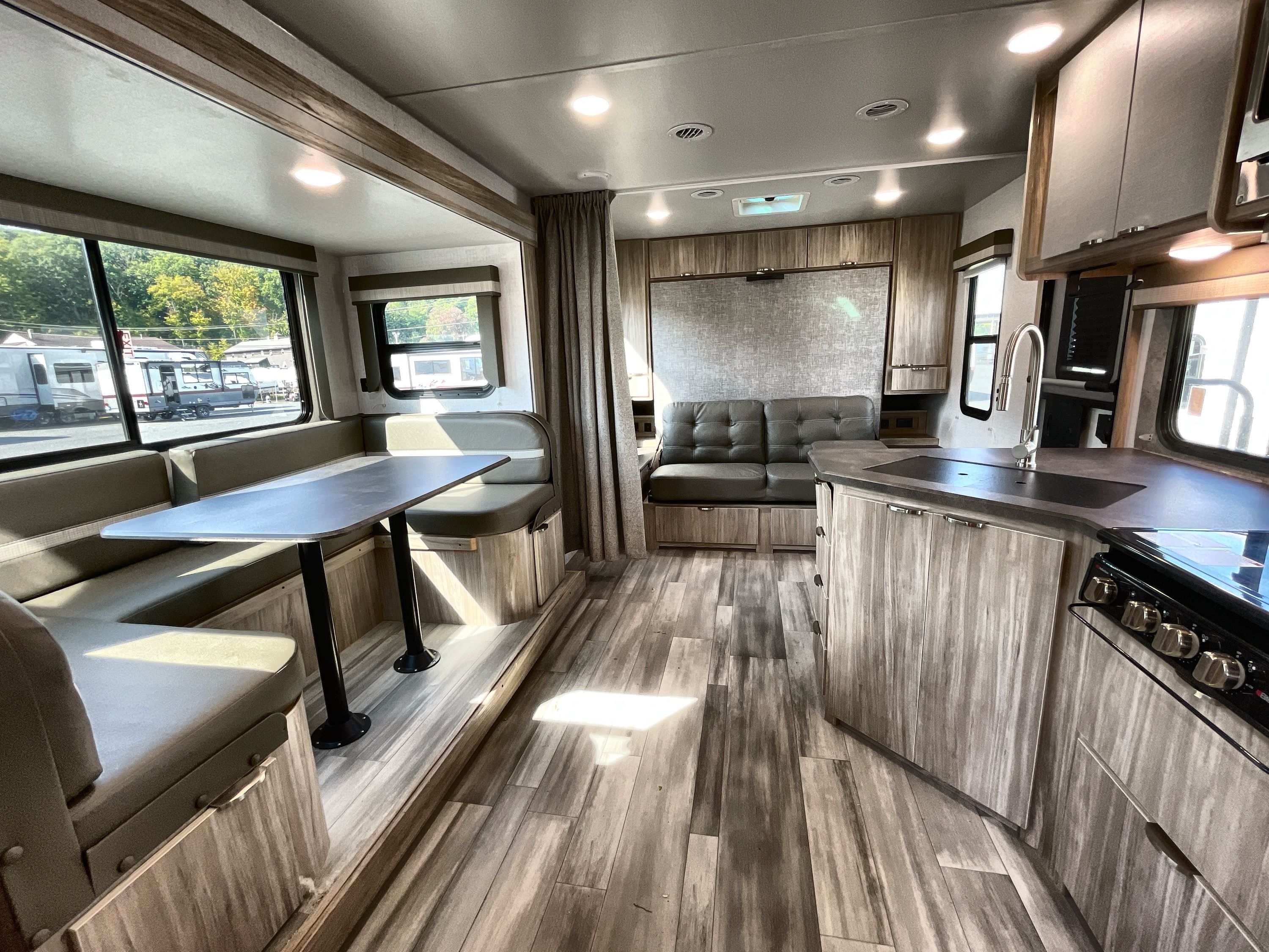 2022 Winnebago MINNIE 2201MB in syracuse NY