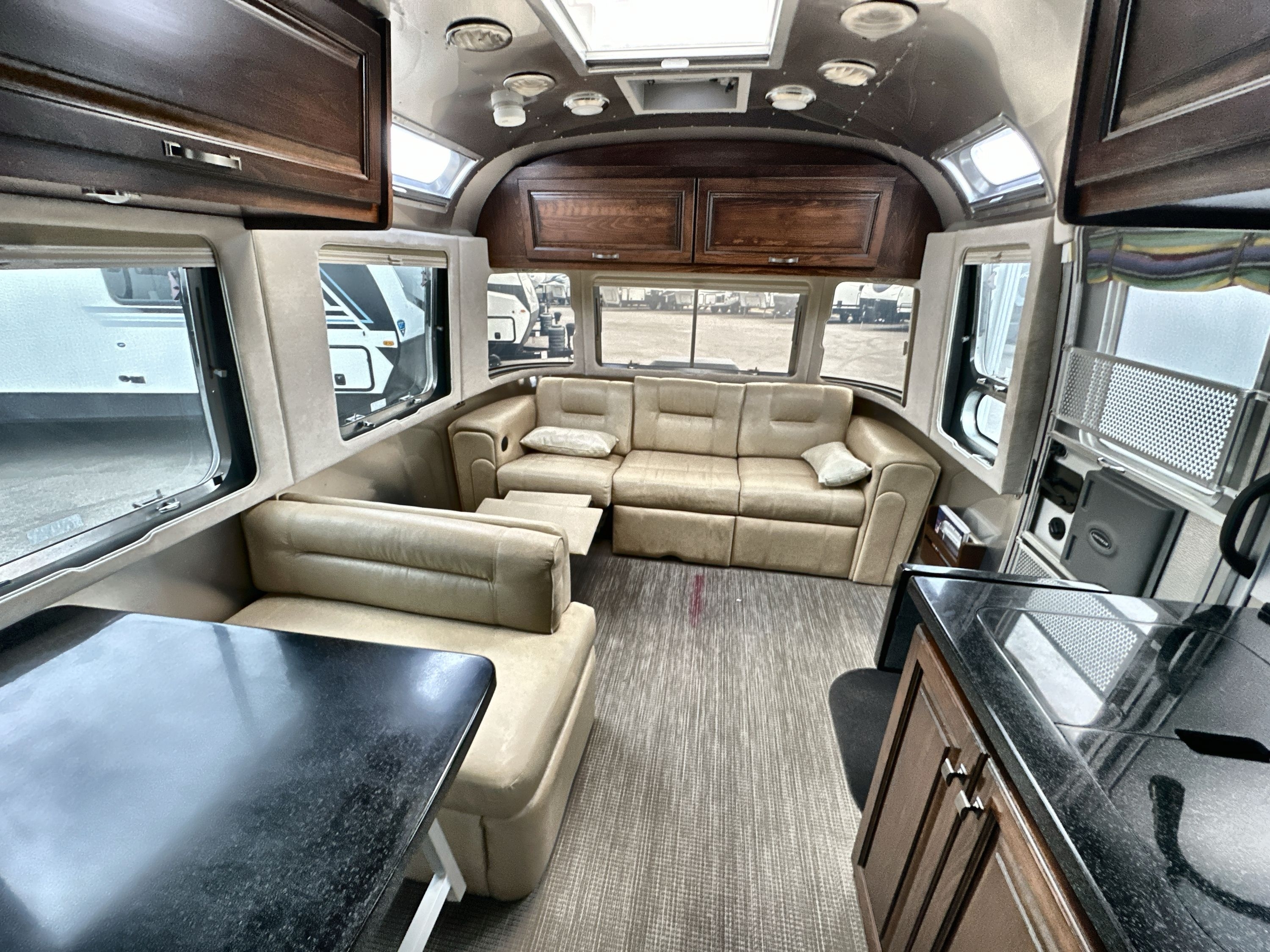 2016 Airstream CLASSIC 30 in scott city MO
