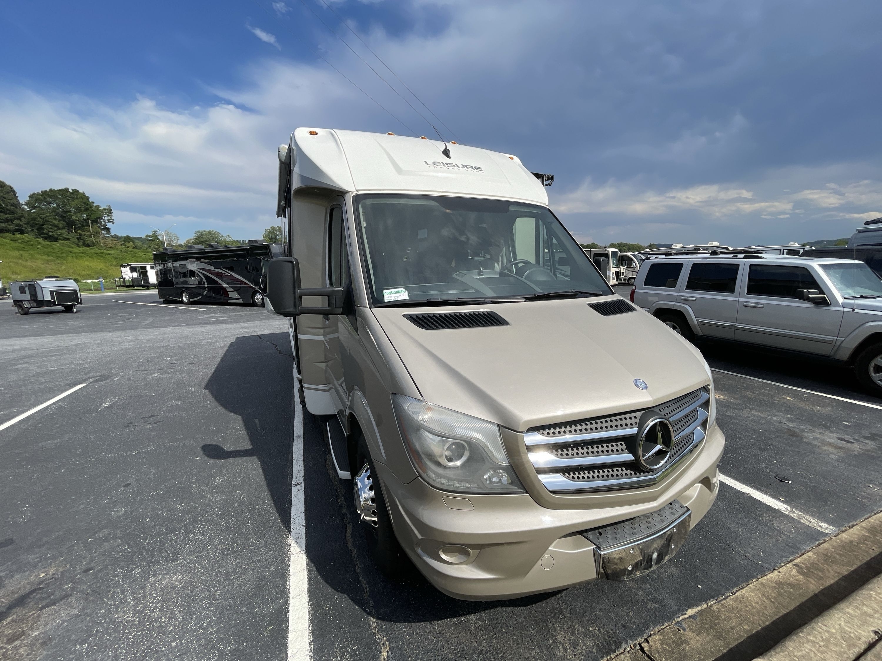 2014 Leisure Travel UNITY U24MB in hendersonville NC