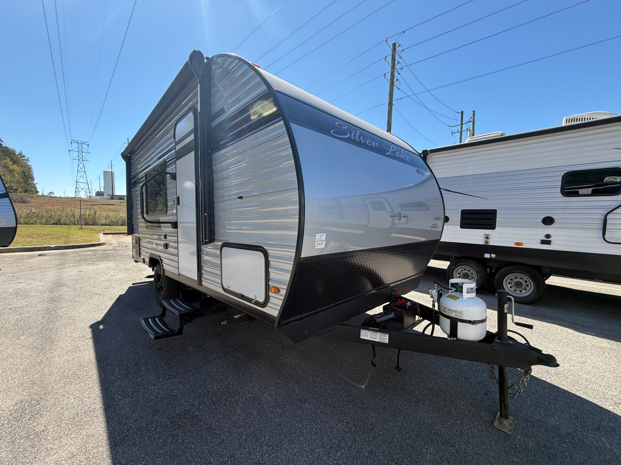 2025 East To West SILVER LAKE LE 1600RBLE RV