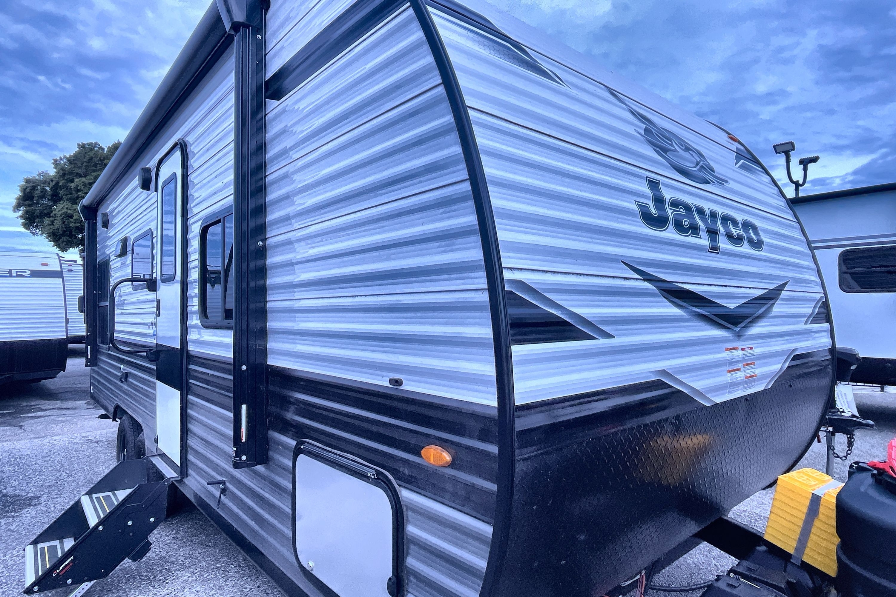 2024 Jayco JAY FLIGHT SLX 210QBW in morgan hill CA
