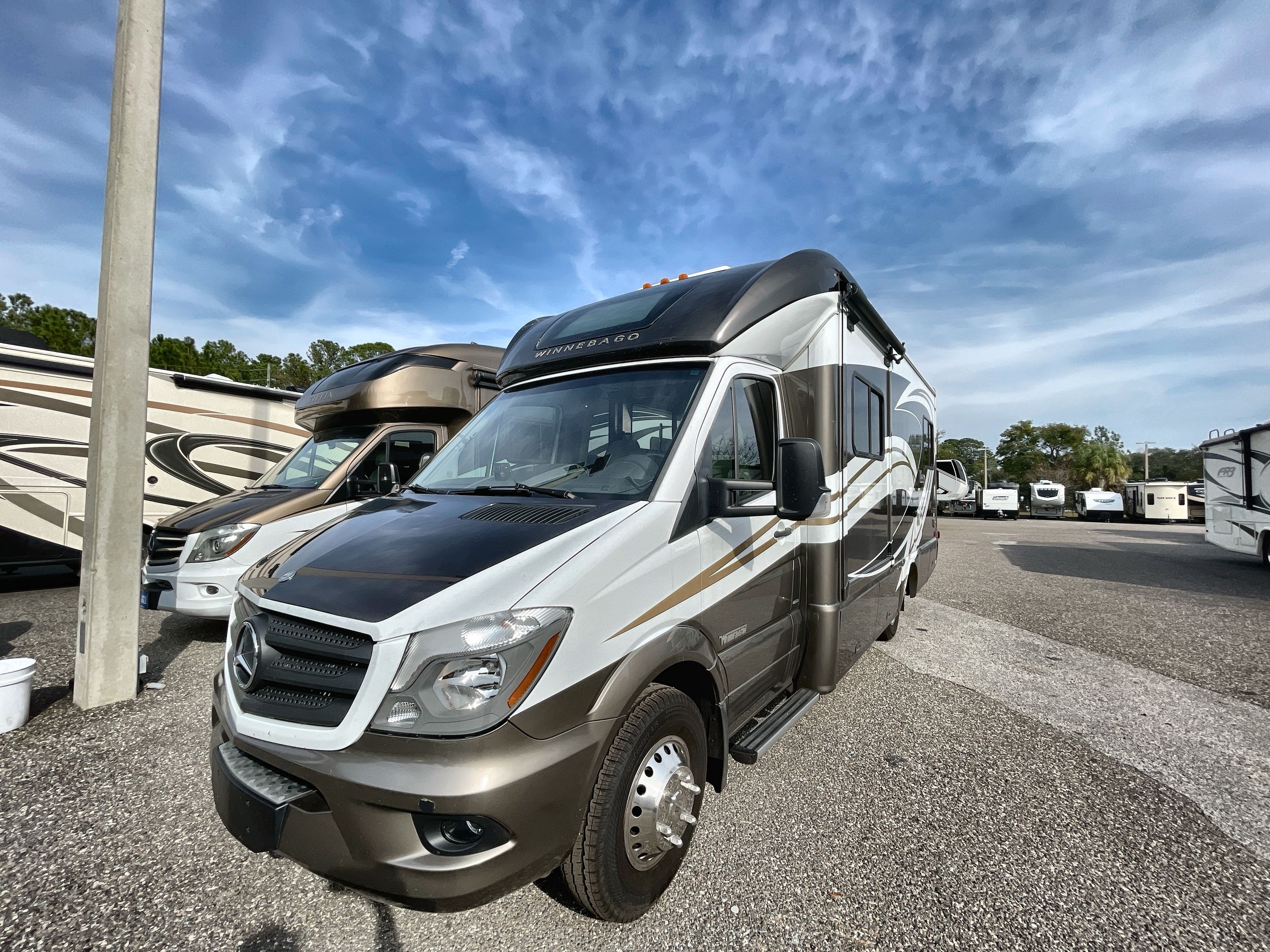 2015 Winnebago VIEW 24G in dover FL