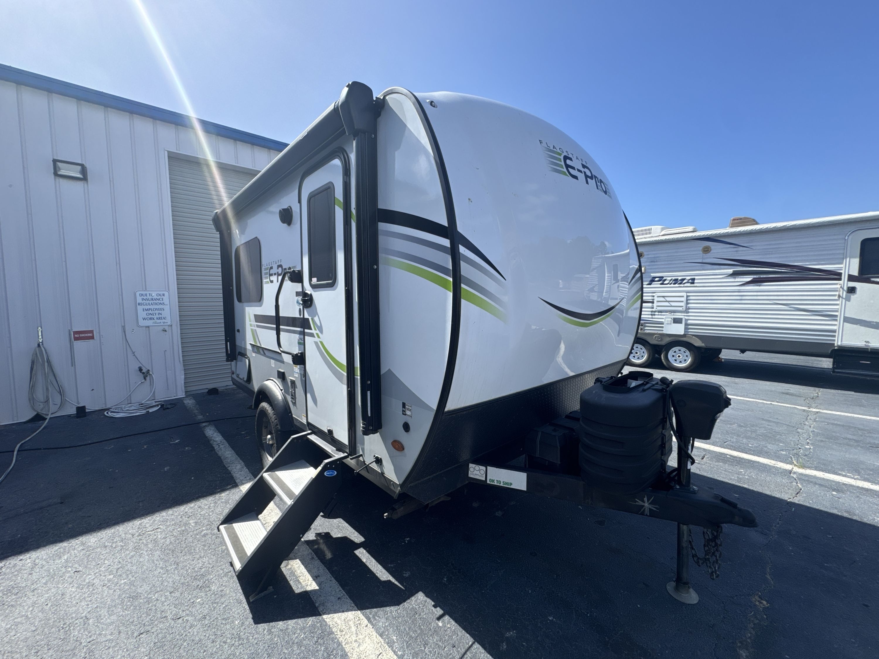 2023 Forest River FLAGSTAFF E-PRO 15TB in lake city FL