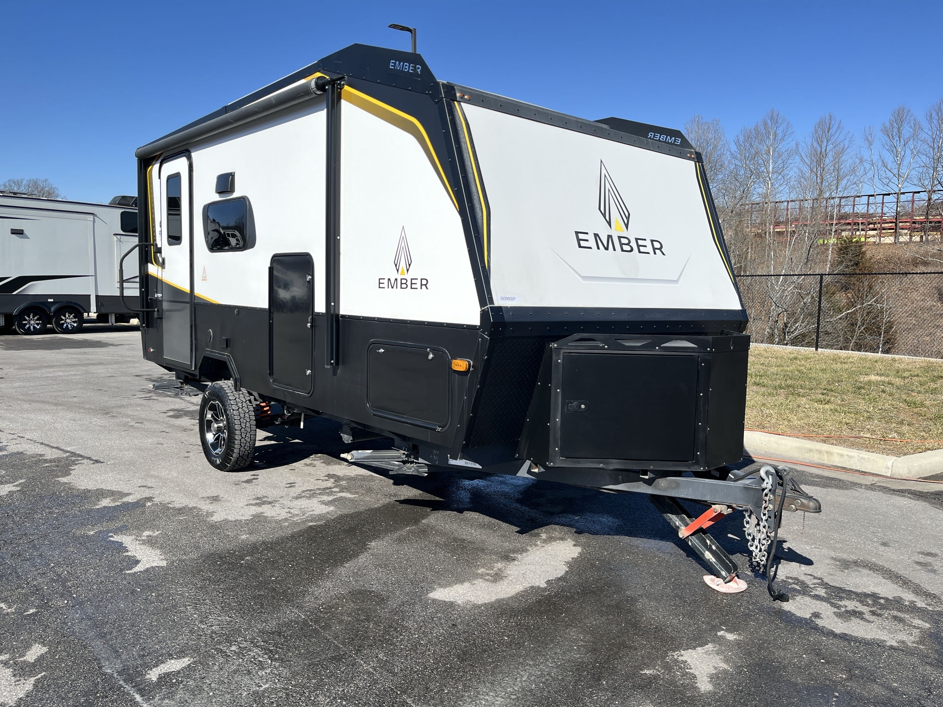 2022 Ember OVERLAND 171FB in branson MO