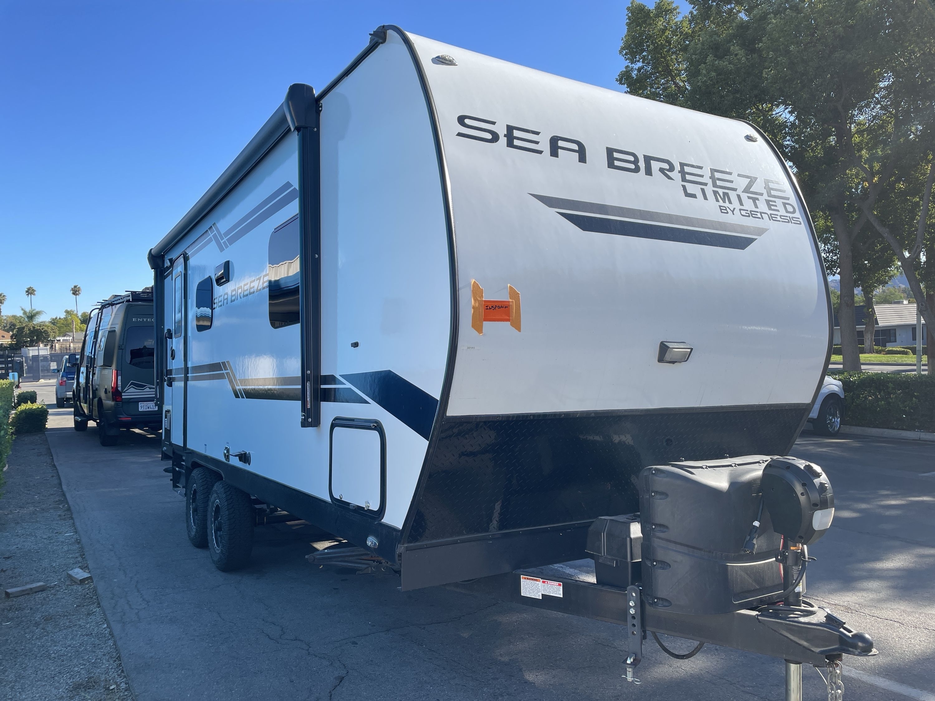 2024 Genesis Supreme SEA BREEZE 19FSS in riverside CA