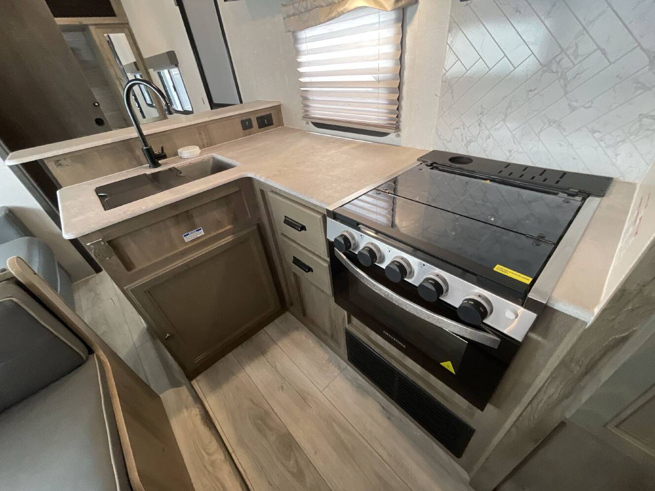 A photo of this 2022 Forest River SURVEYOR 276BHLE