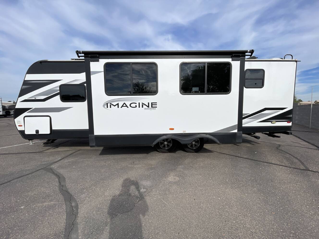 A photo of this 2023 Grand Design IMAGINE 2800BH
