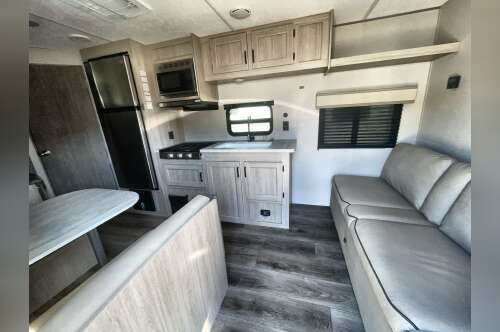 2024 Coachmen CATALINA SUMMIT 261BH in jacksonville FL