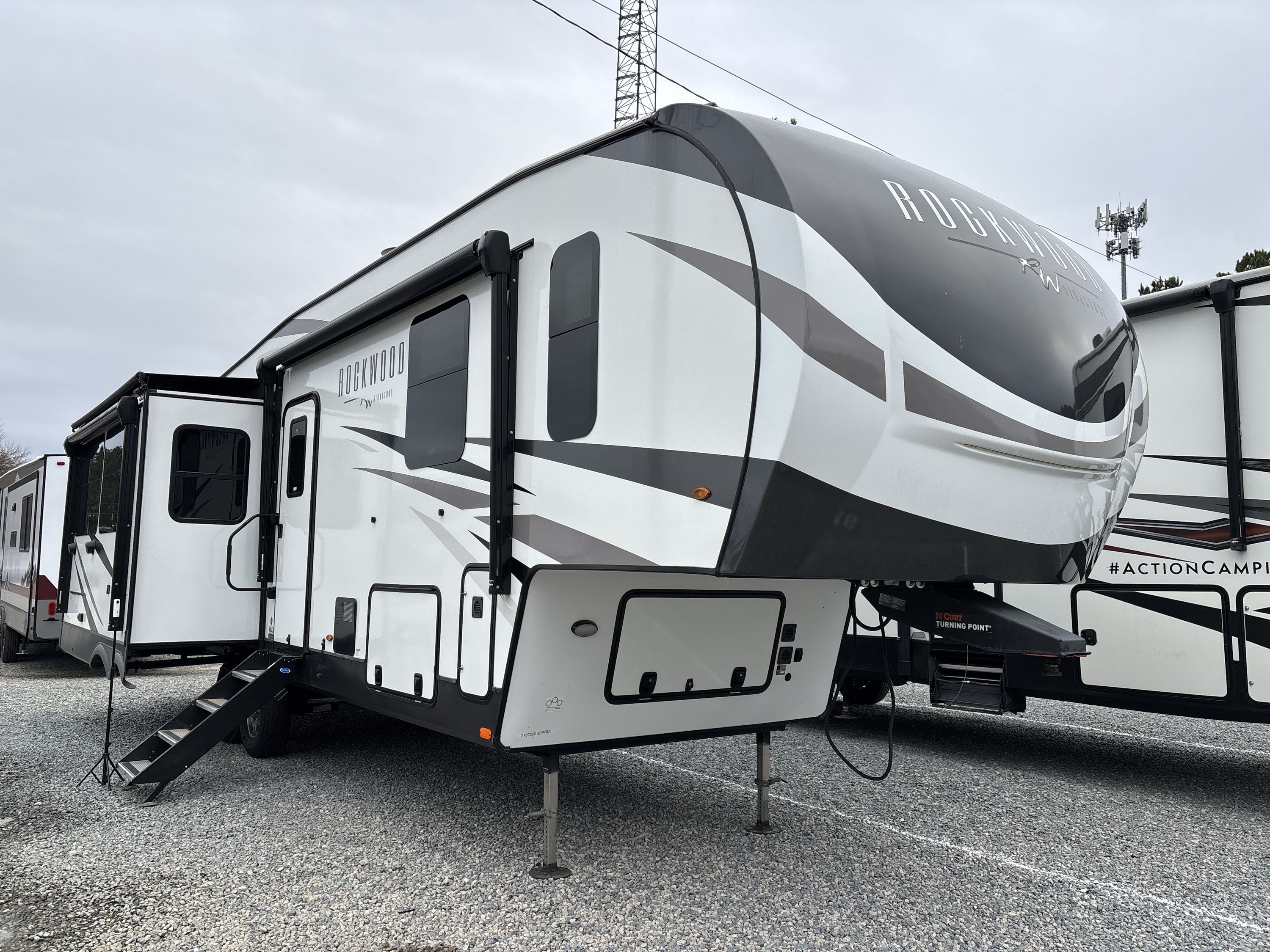 2023 Forest River ROCKWOOD SIGNATURE 8294BS RV