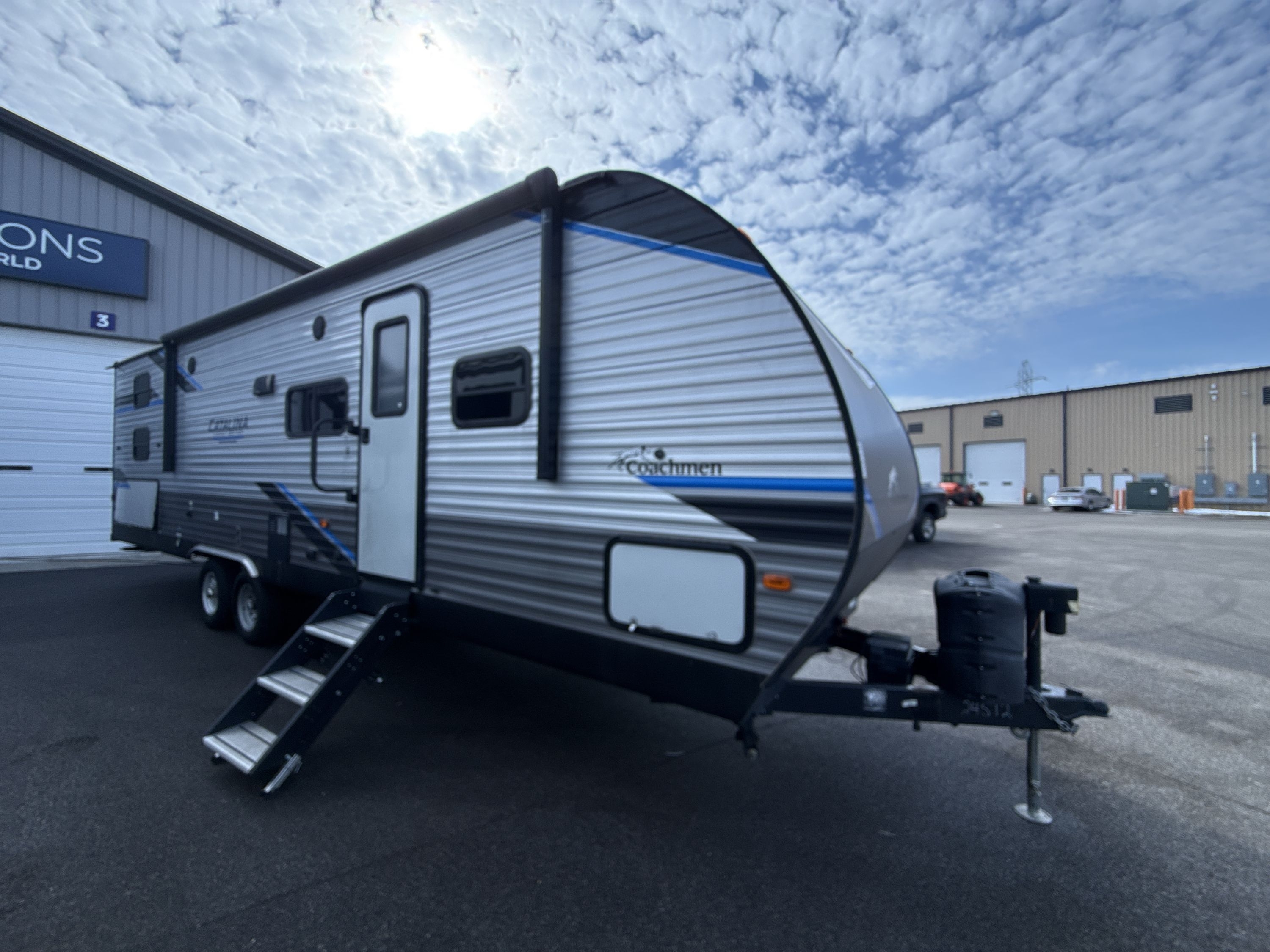 2022 Coachmen CATALINA LEGACY 293QBCK in hugo MN