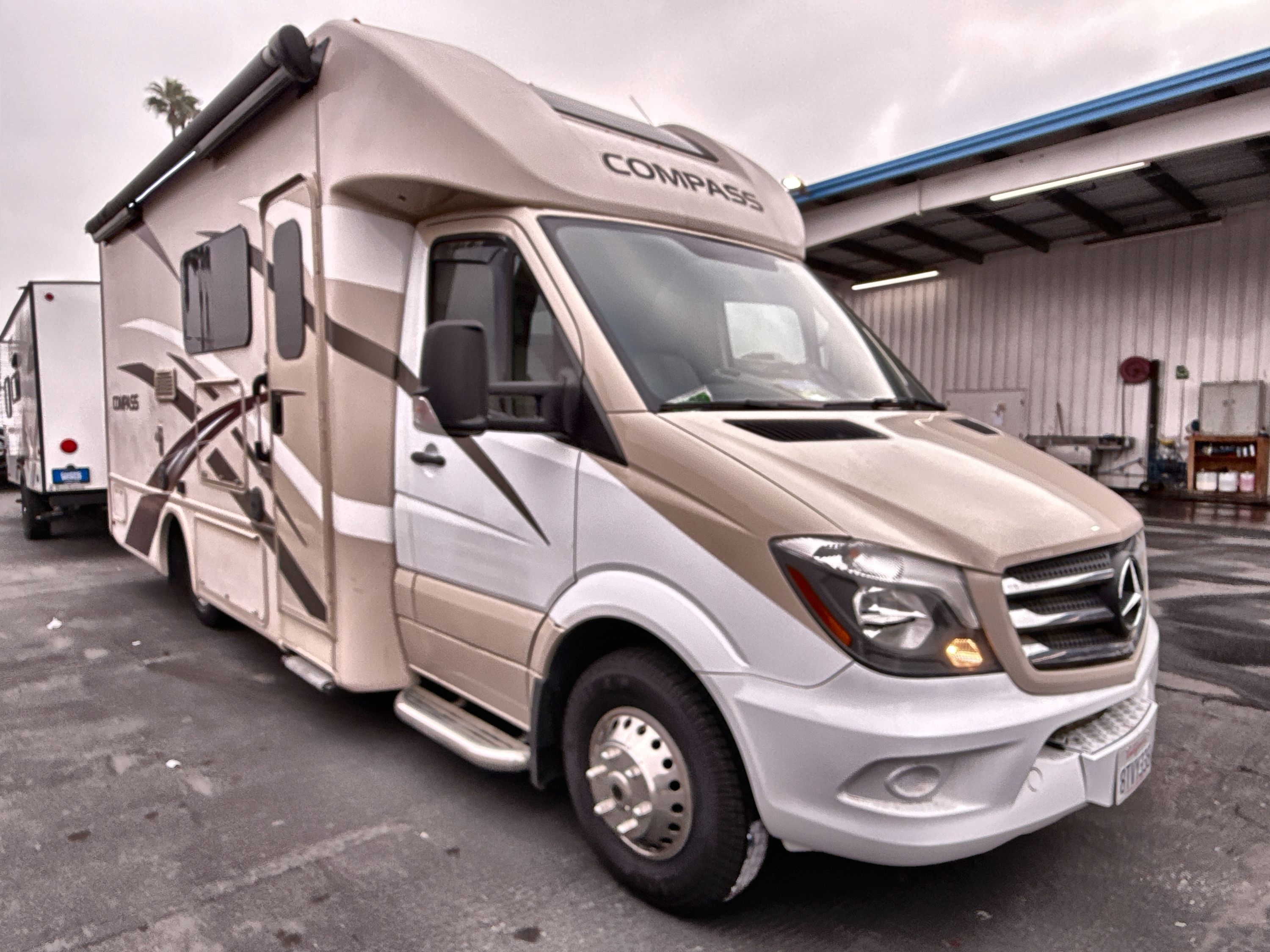 2018 Thor COMPASS 24TF in bakersfield CA