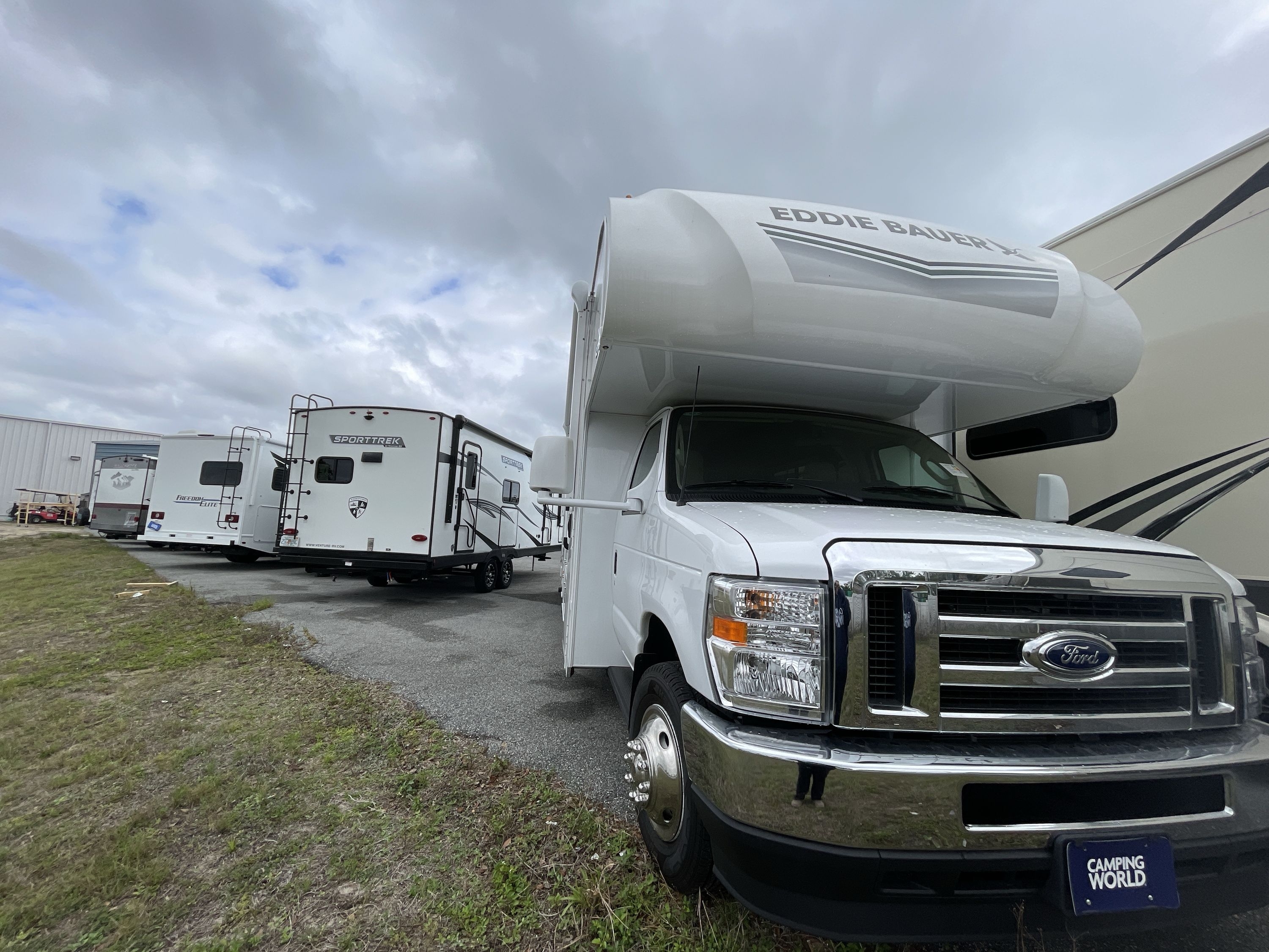 2025 Thor EDDIE BAUER 31EB RV