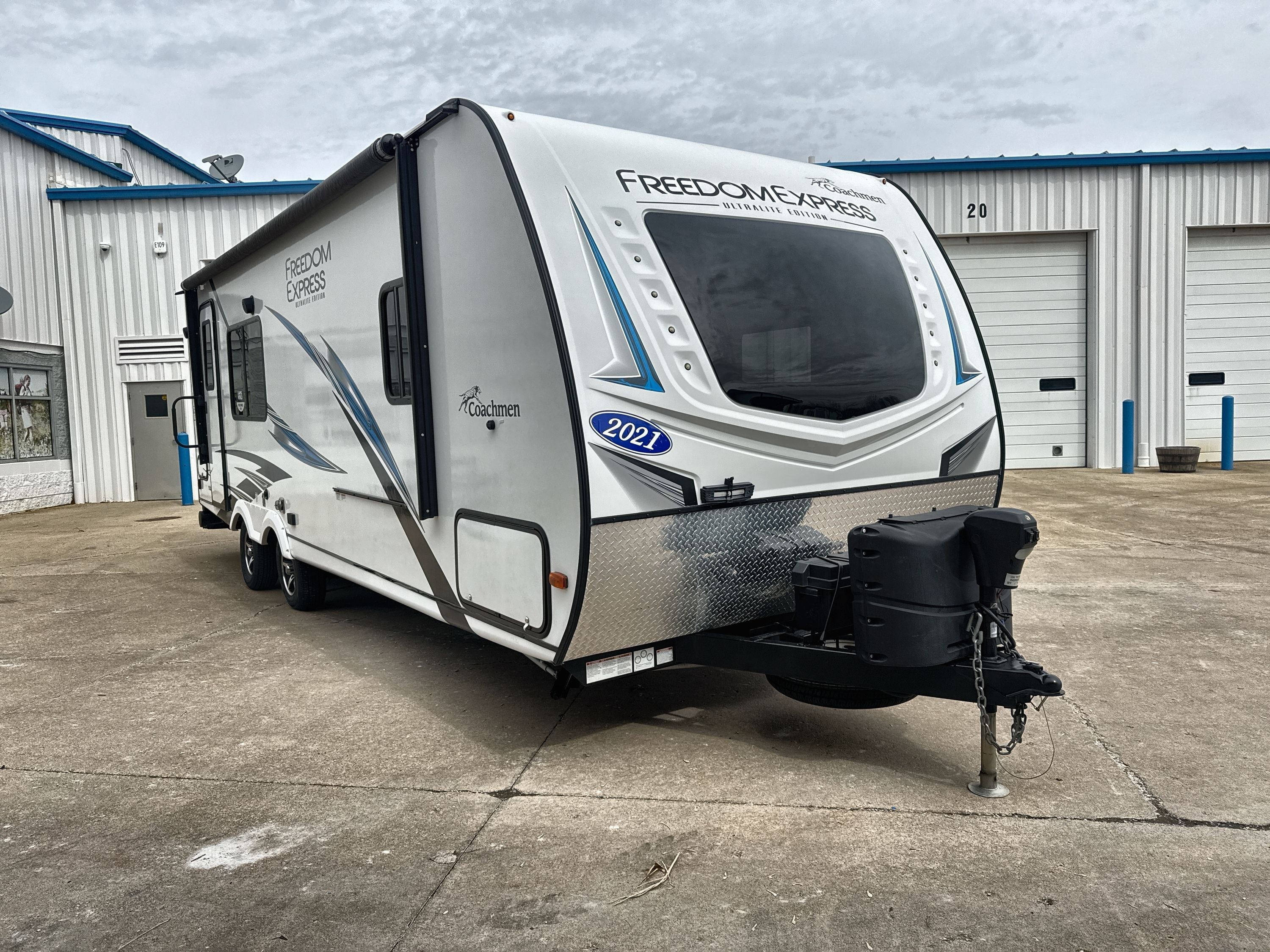 2021 Coachmen FREEDOM EXPRESS ULTRA LITE 246RKS RV