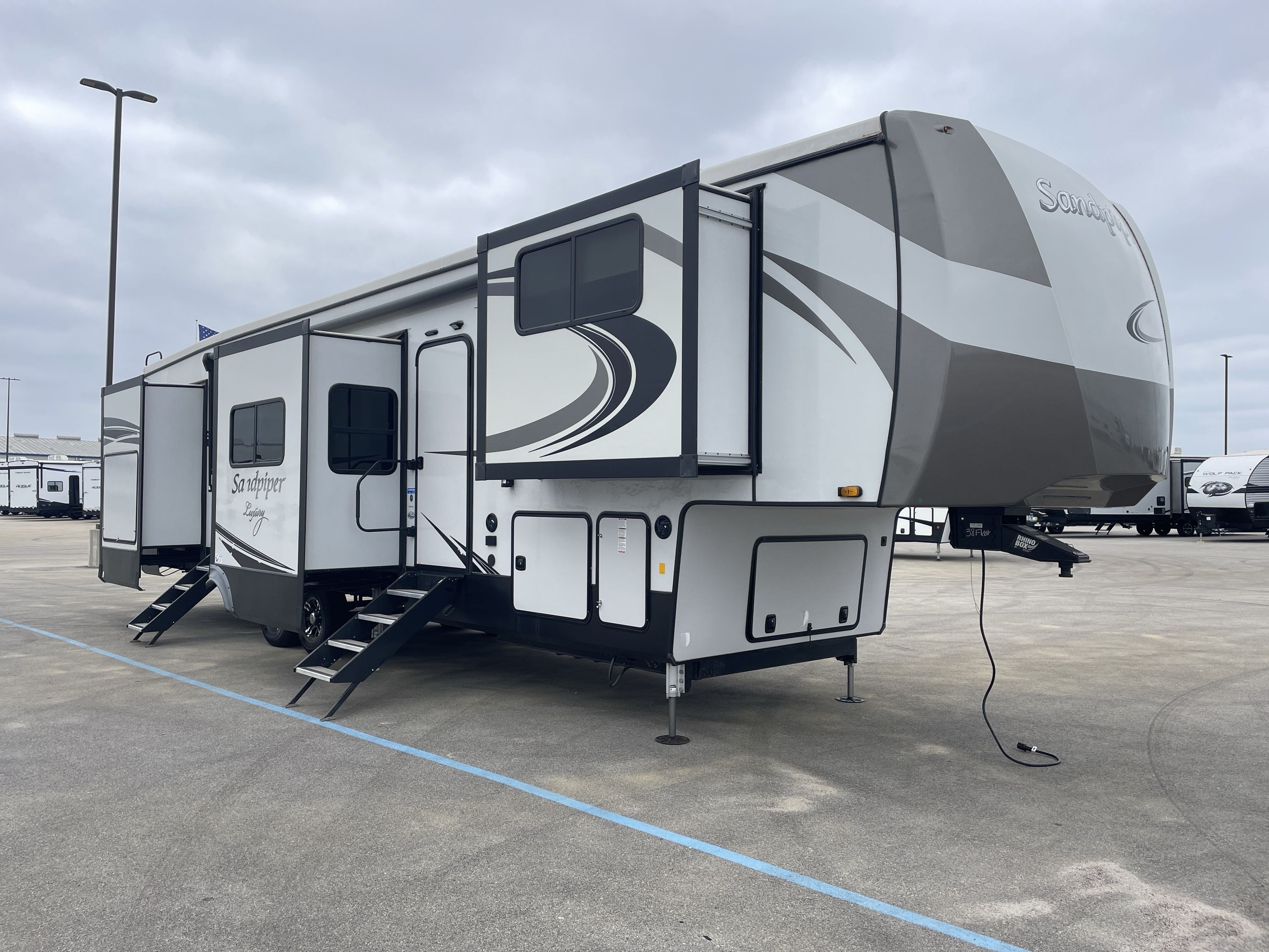 2022 Forest River SANDPIPER 38FKOK in alvarado TX