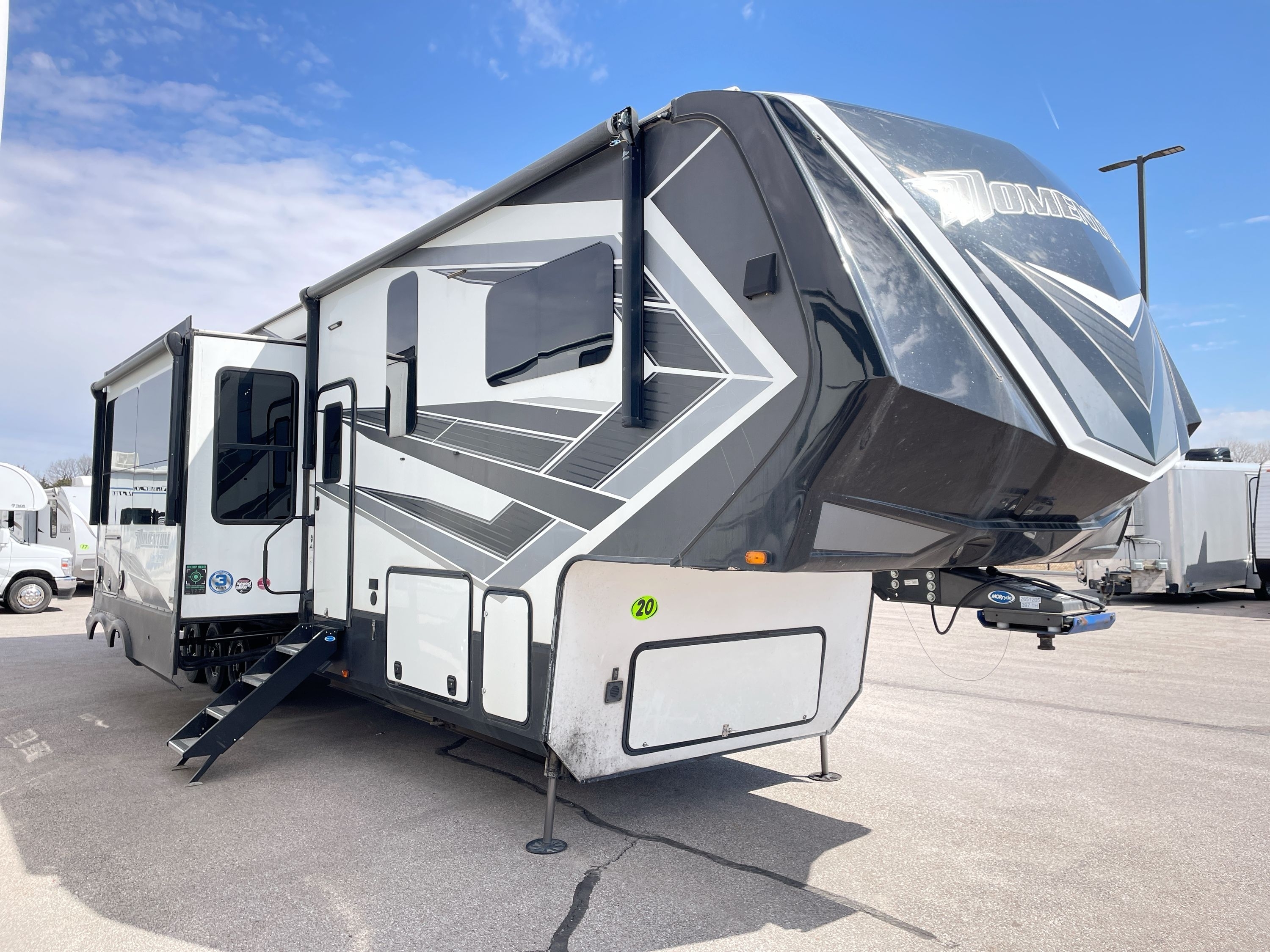 2020 Grand Design MOMENTUM 397TH Fifth Wheel Toy Hauler RV