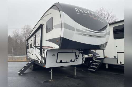 2022 Forest River ROCKWOOD ULTRA LITE 2881S in statesville NC