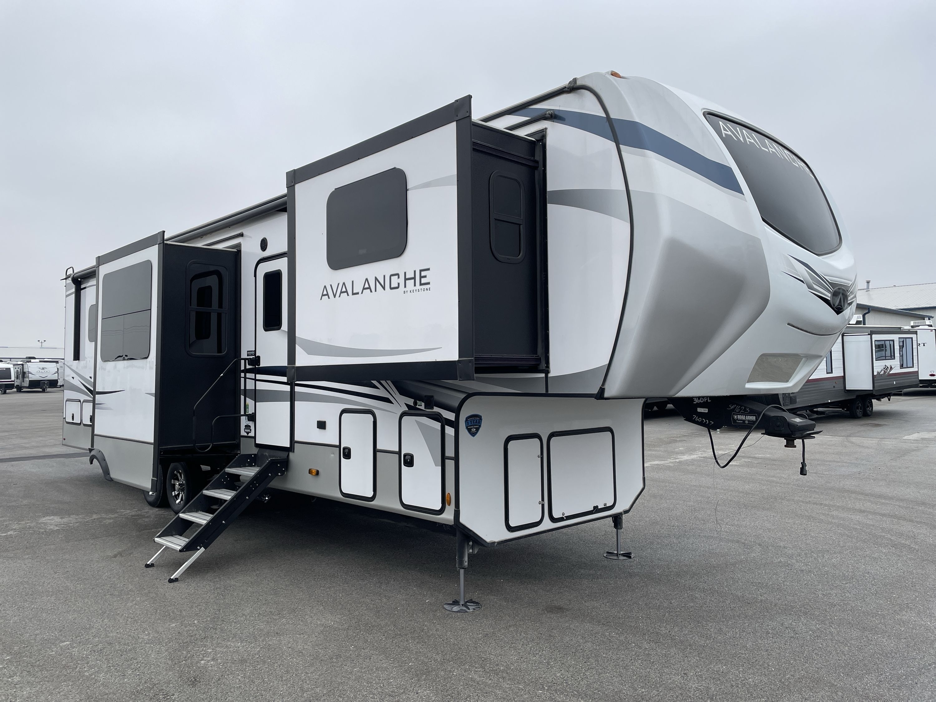 2023 Keystone AVALANCHE 360FL RV
