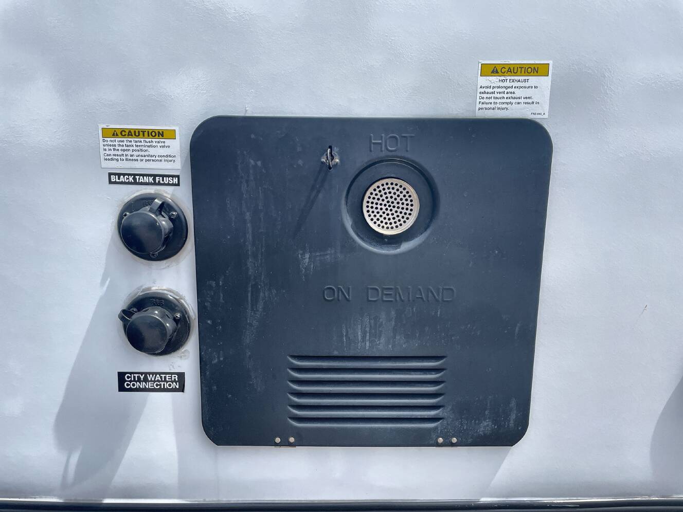 A photo of this 2025 Prime Time TRACER 308BH
