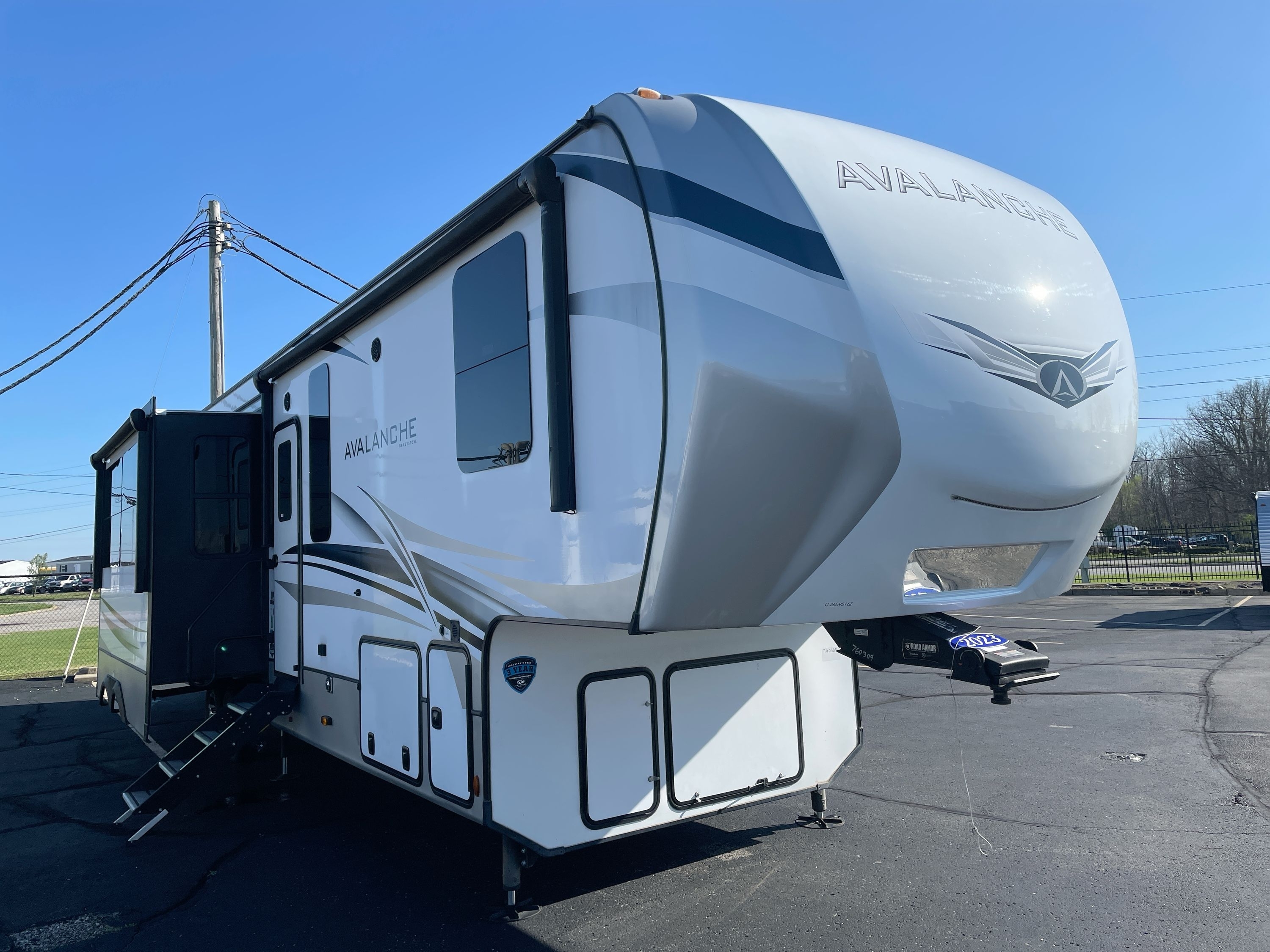 2023 Keystone AVALANCHE 390DS RV