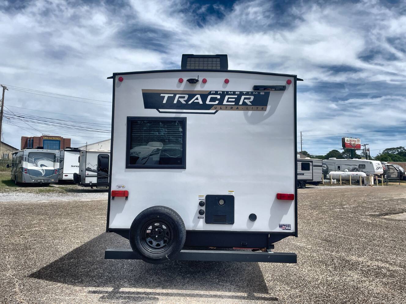 A photo of this 2025 Prime Time TRACER 308BH