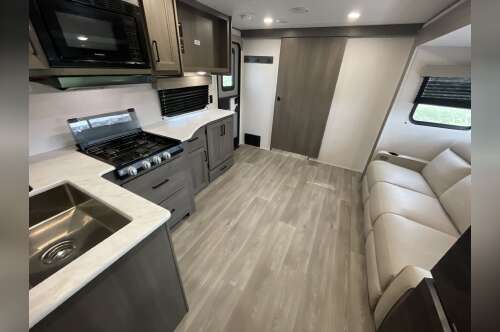 2025 Grand Design TRANSCEND XPLOR 22RBX in alvarado TX