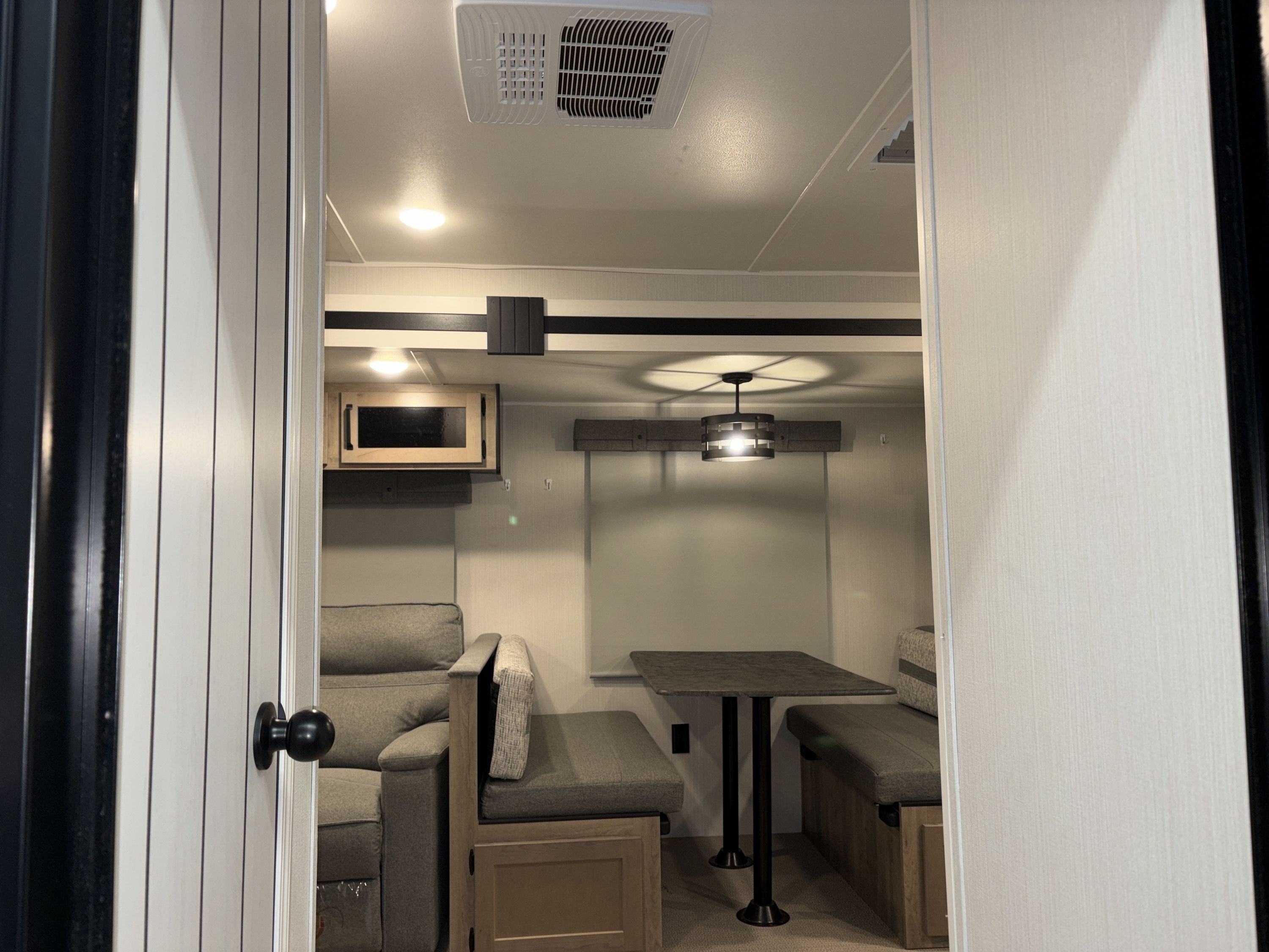 2024 Forest River PUMA 26FKDS in syracuse NY
