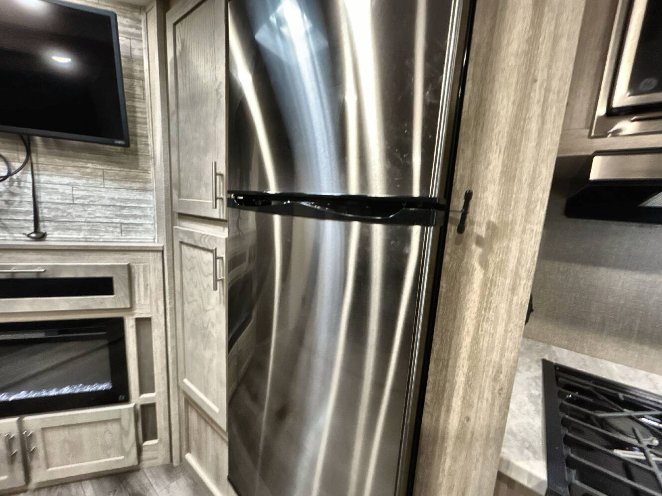 A photo of this 2023 Coachmen CATALINA LEGACY 263BHSCK
