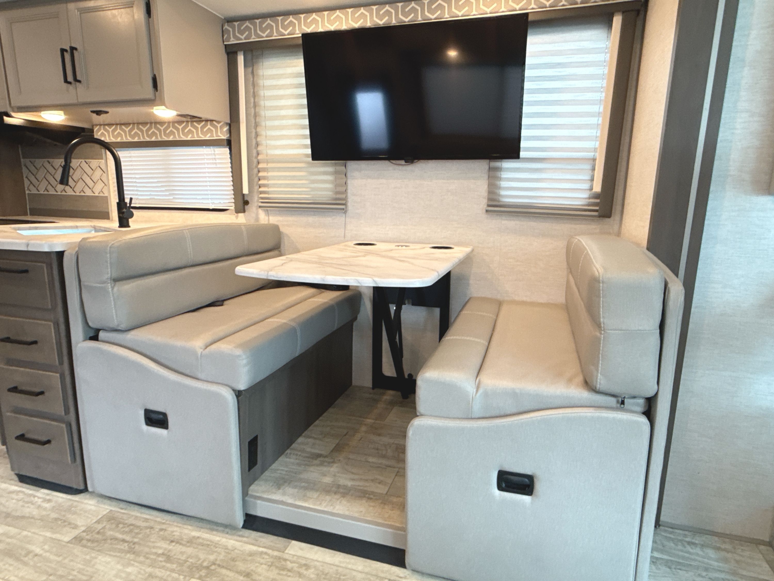 2025 Thor FREEDOM TRAVELER A32 in georgetown KY