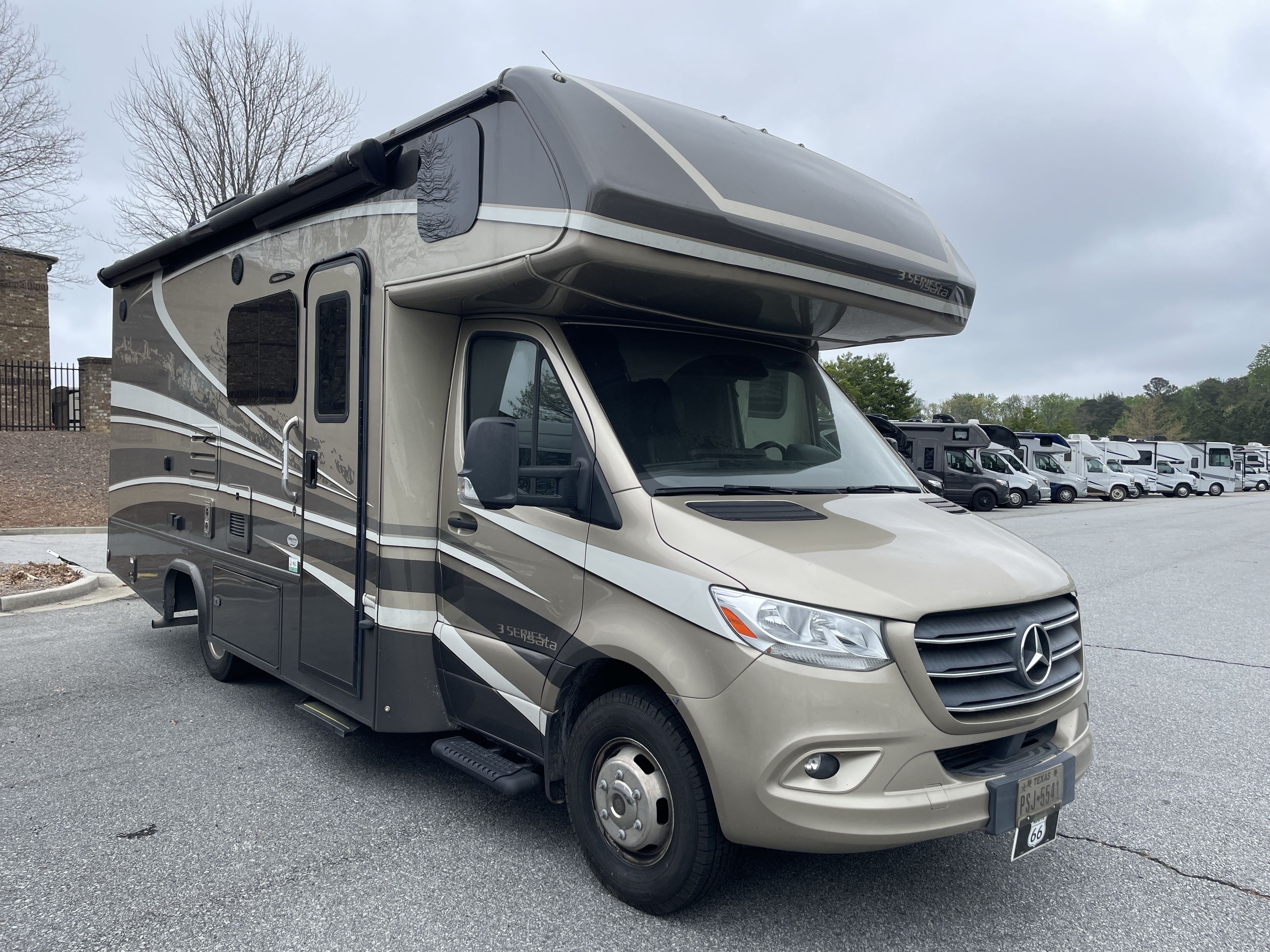 2021 Dynamax ISATA 3 24FW RV