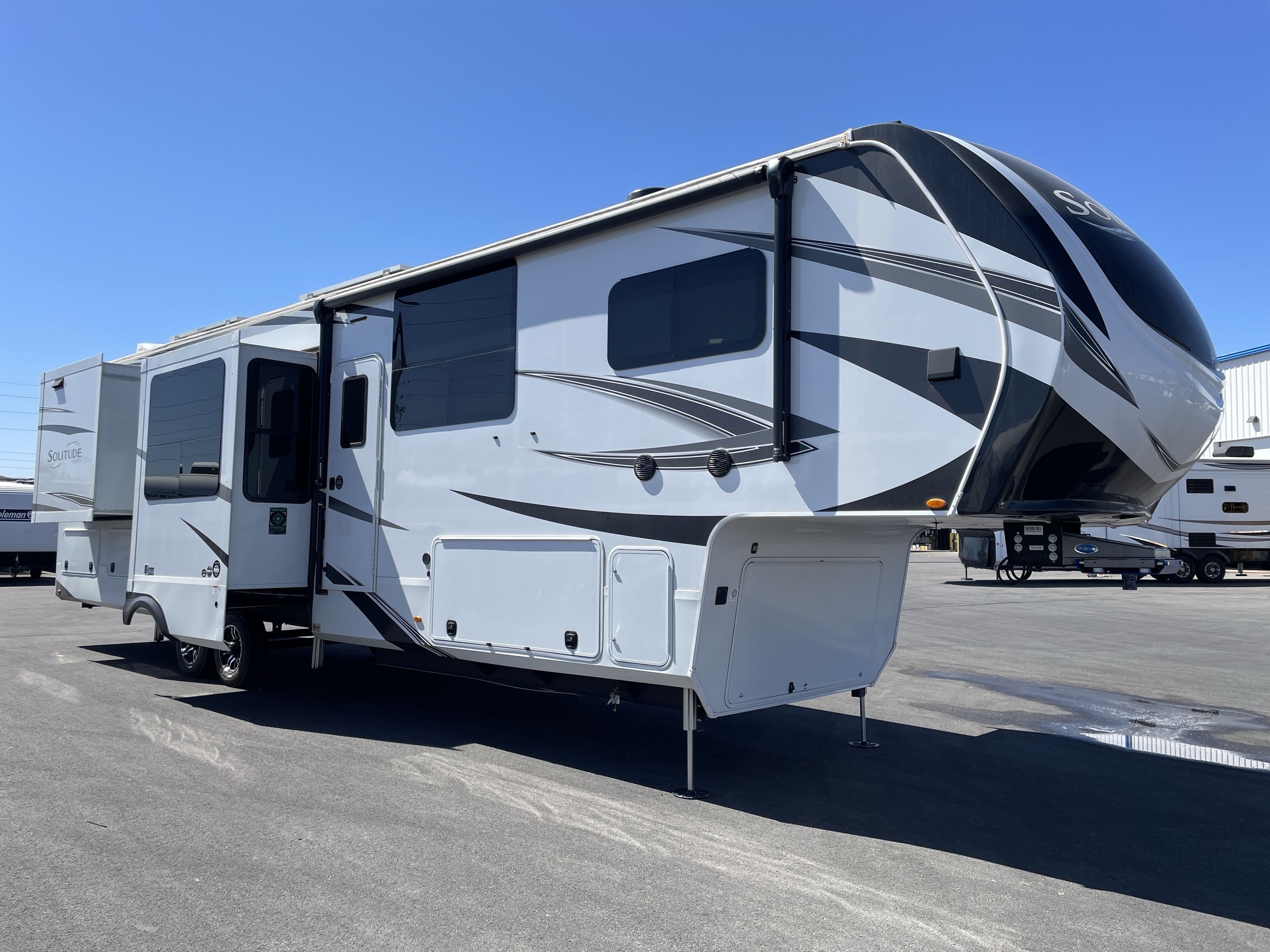 2025 Grand Design SOLITUDE 390RK RV