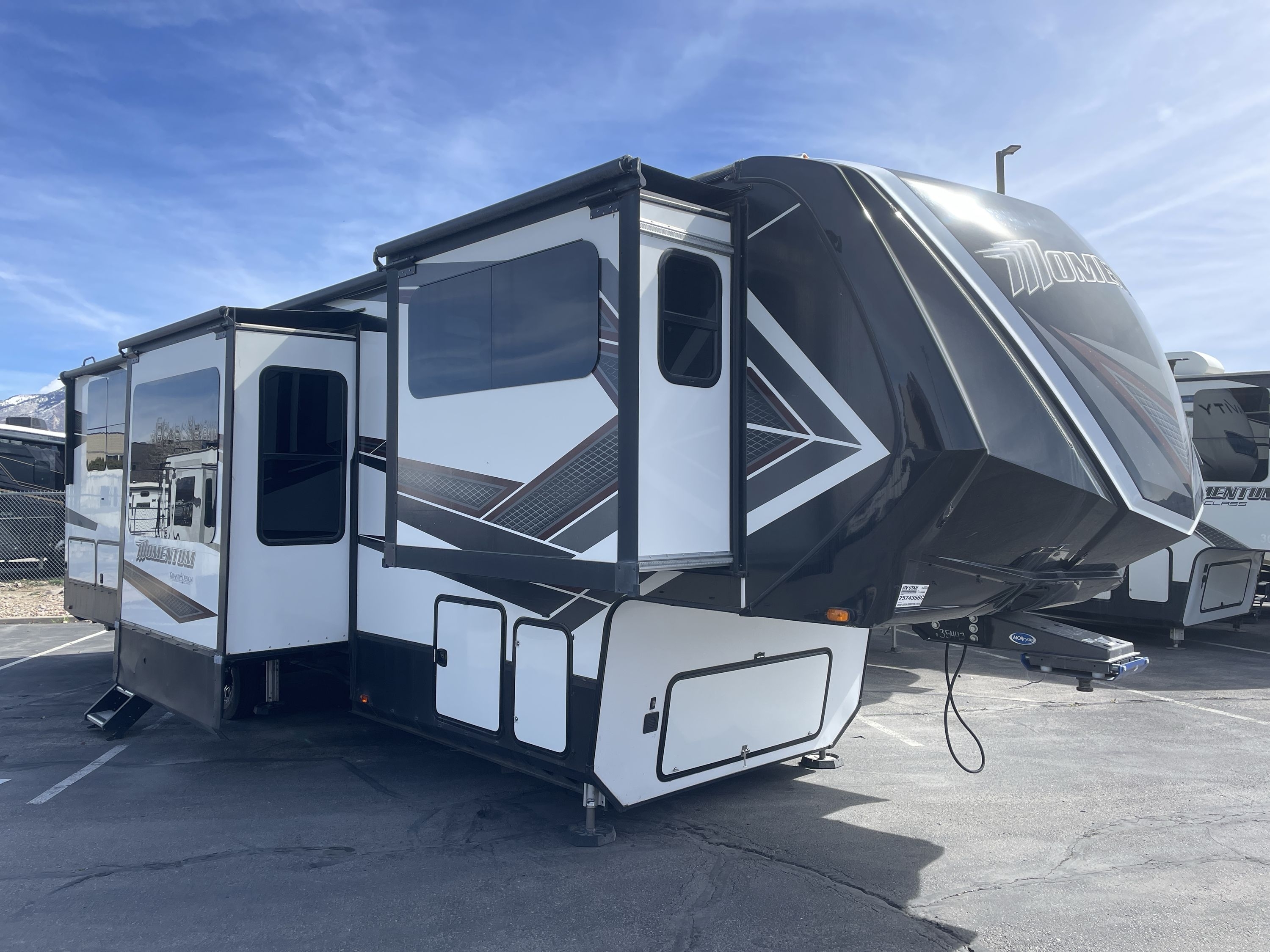 2020 Grand Design MOMENTUM 376TH in draper UT