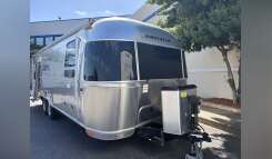 2021 Airstream FLYING CLOUD 27FB TWIN REAR HATCH RV