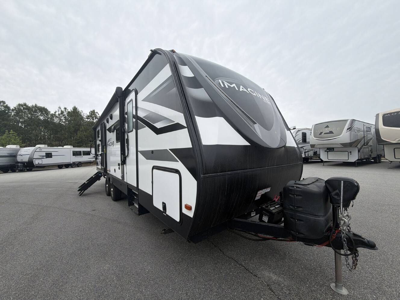 A photo of this 2023 Grand Design IMAGINE 2800BH