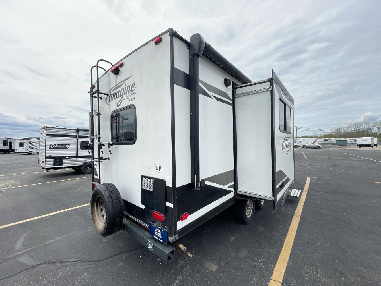 A photo of this 2021 Grand Design IMAGINE XLS 22RBE