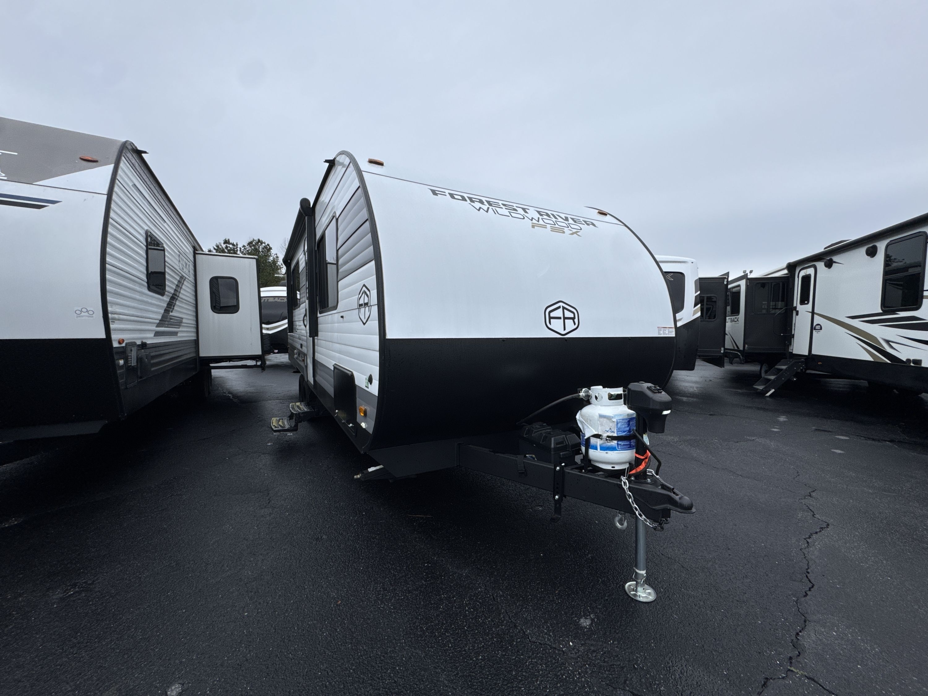 2025 Forest River WILDWOOD FSX 266BHLE RV