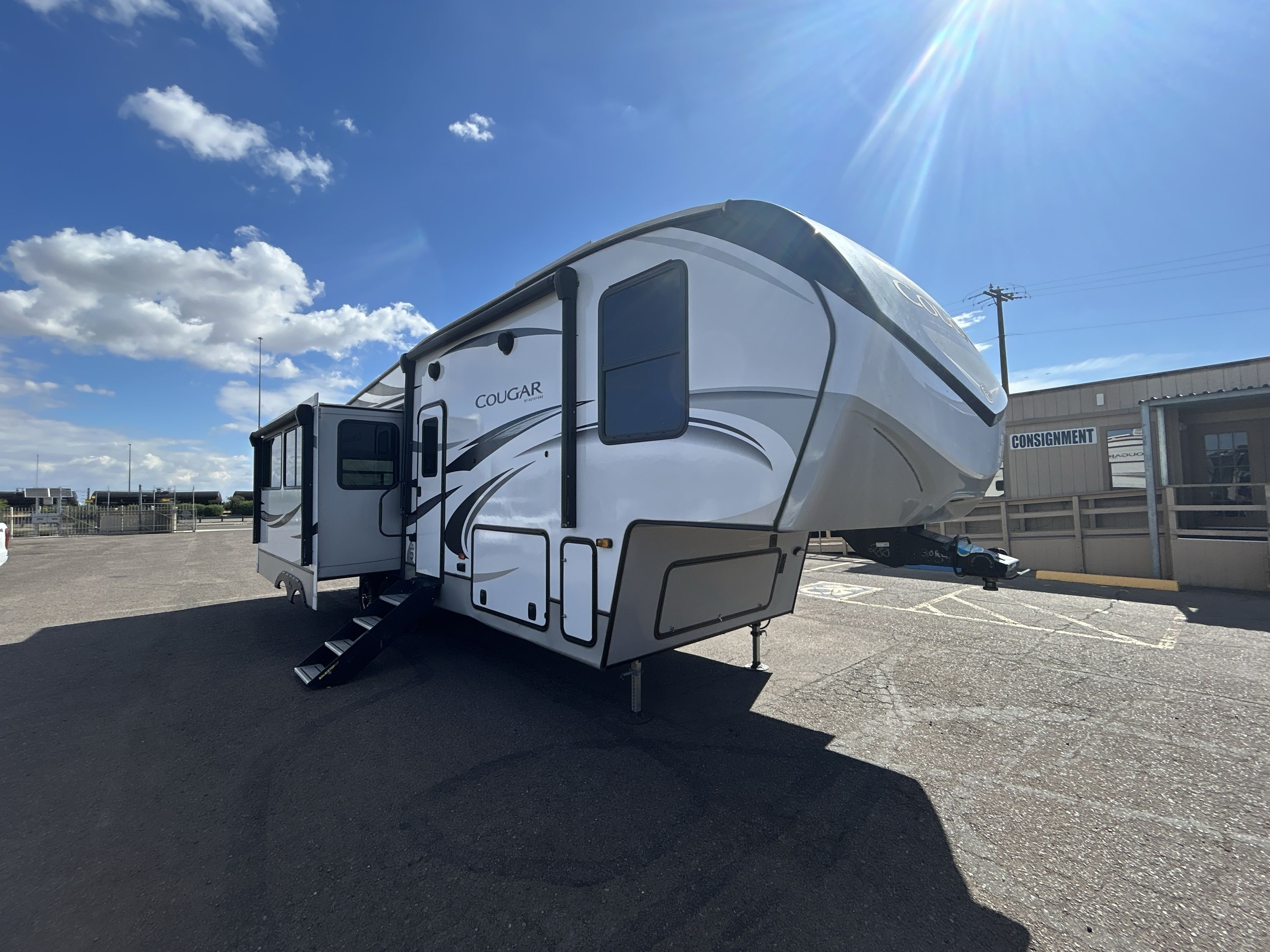 2022 Keystone COUGAR 30RLS RV