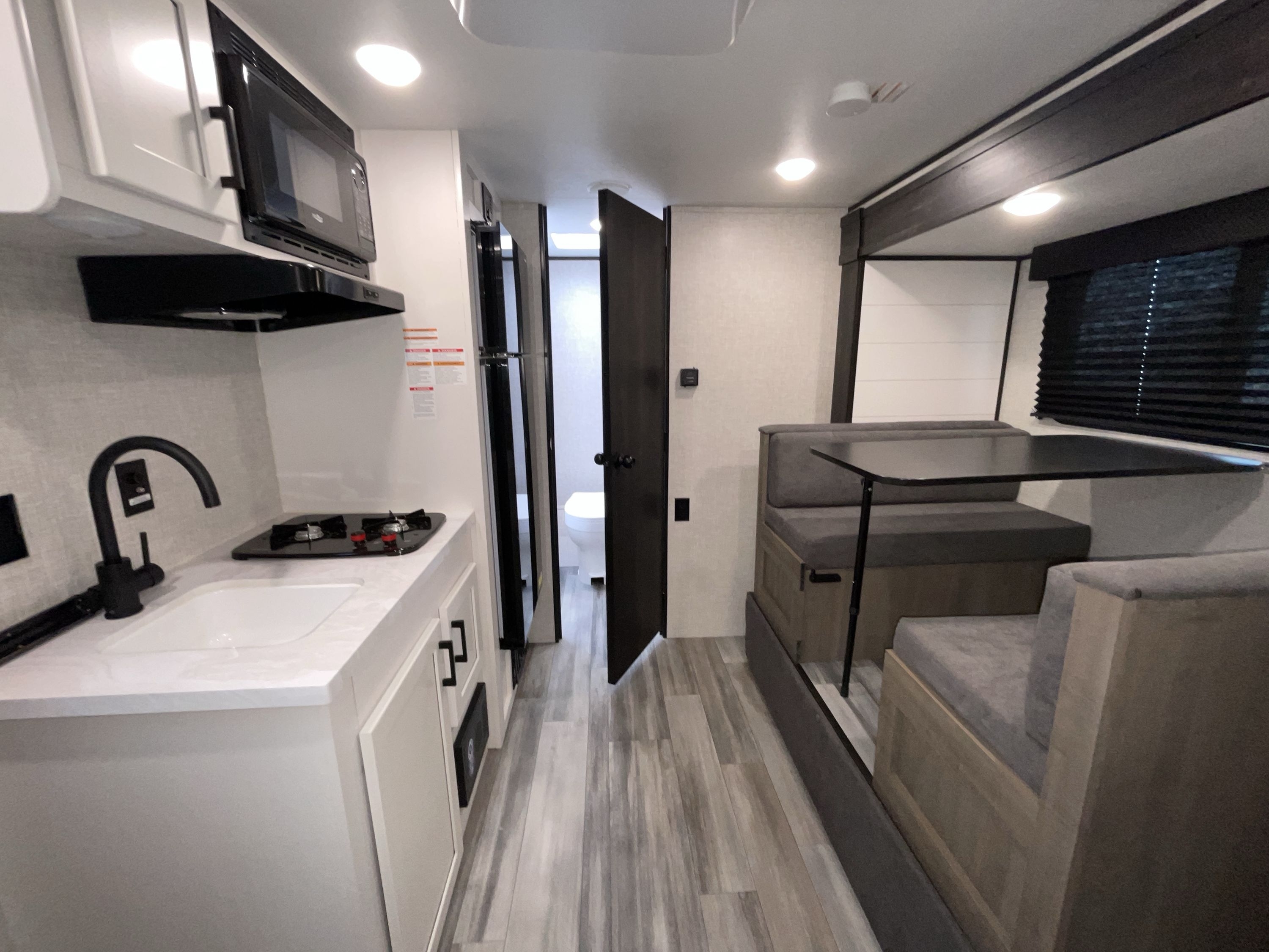 2024 Jayco JAY FLIGHT SLX 183RB in akron OH