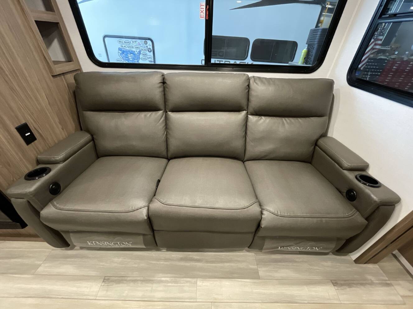 A photo of this 2025 Alliance DELTA 321BH