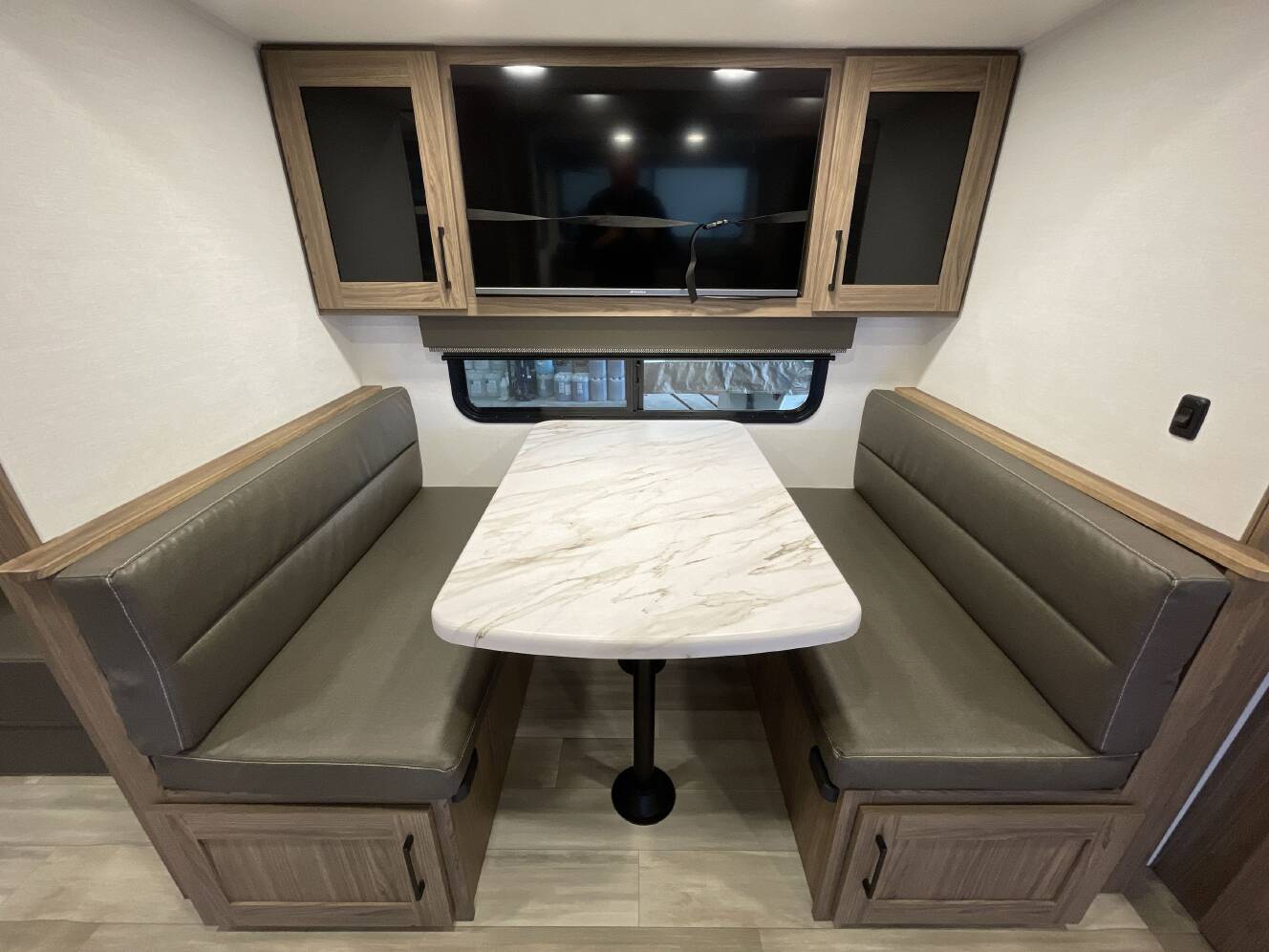 A photo of this 2025 Alliance DELTA 321BH